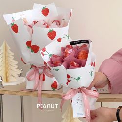 Set of 20 Strawberry Flower Wrapping Paper