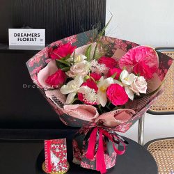Bright Floral Wrapping Paper Pack 15 (52x58cm)