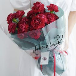 To Be In Love Clear Cellophane Paper Pack 40 (60x60cm)